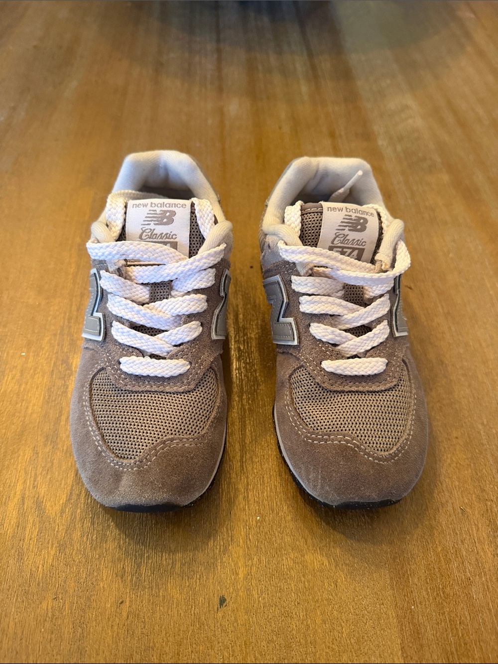 New Balance Kids Taupe and White Classic Lace-Up Sneakers